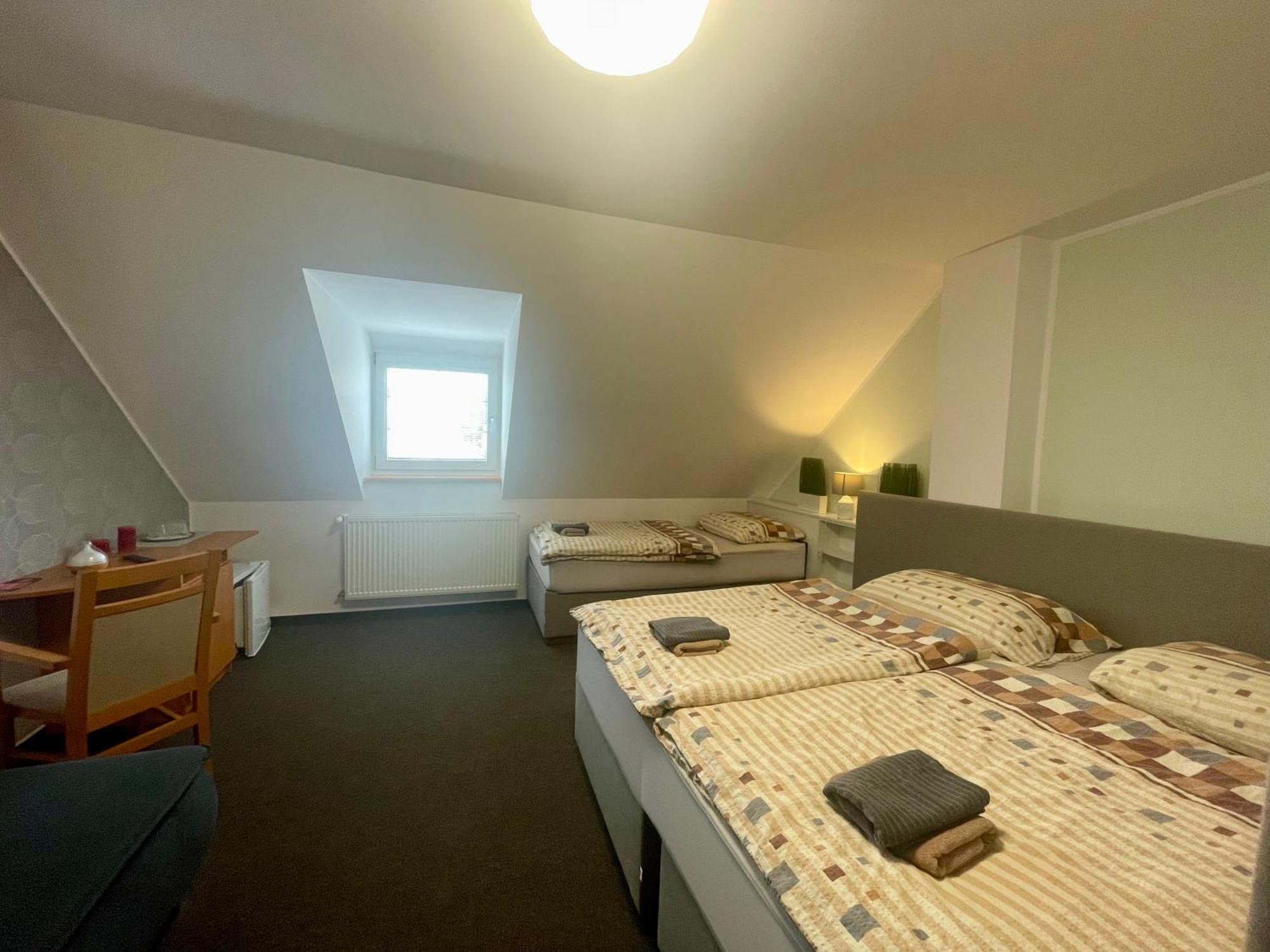 Hotel Aldo Uničov Eksteriør bilde