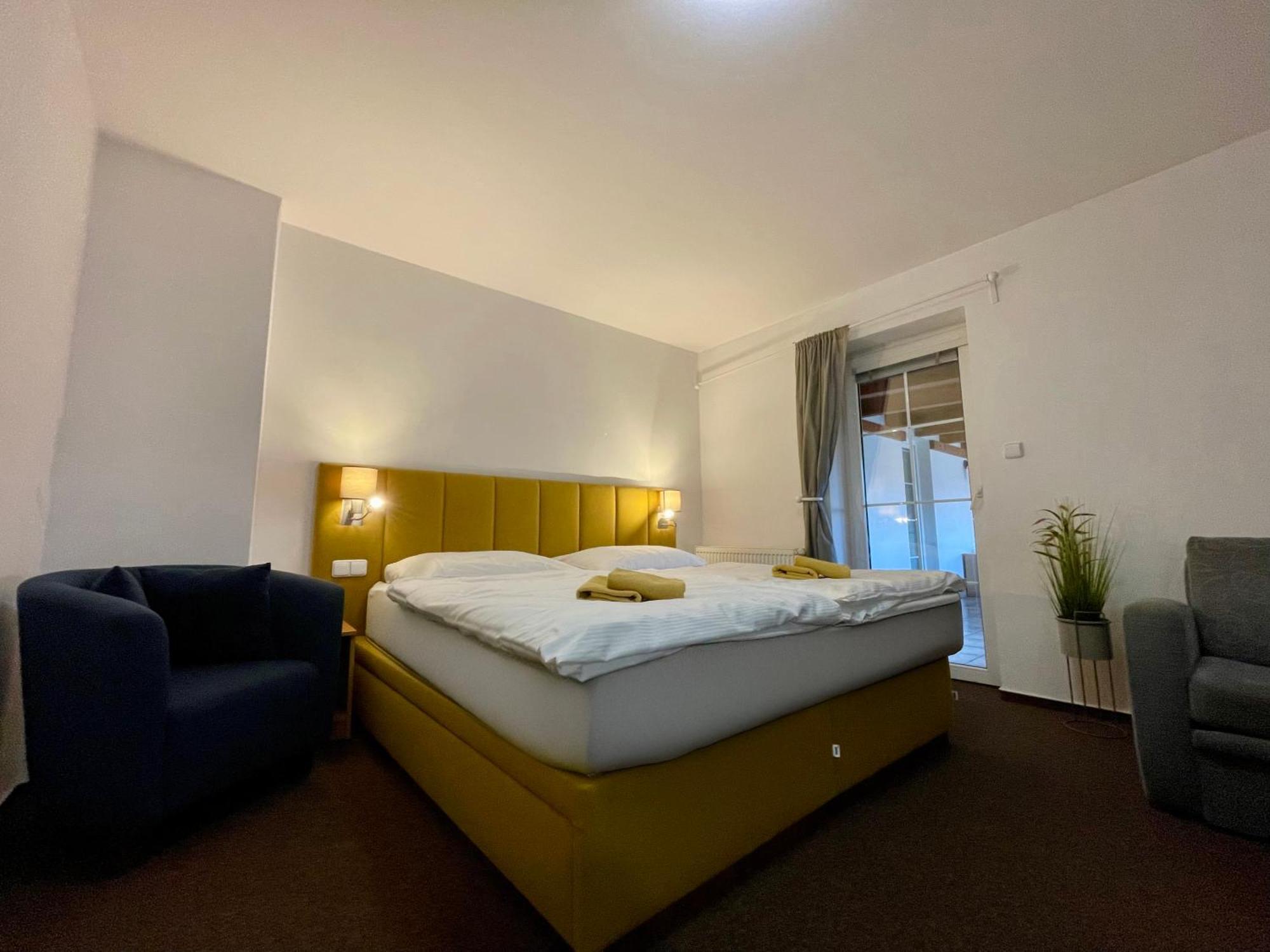 Hotel Aldo Uničov Eksteriør bilde